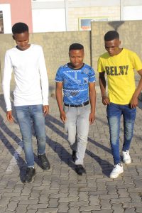 M.U.K Crew - Iza ngamandla 